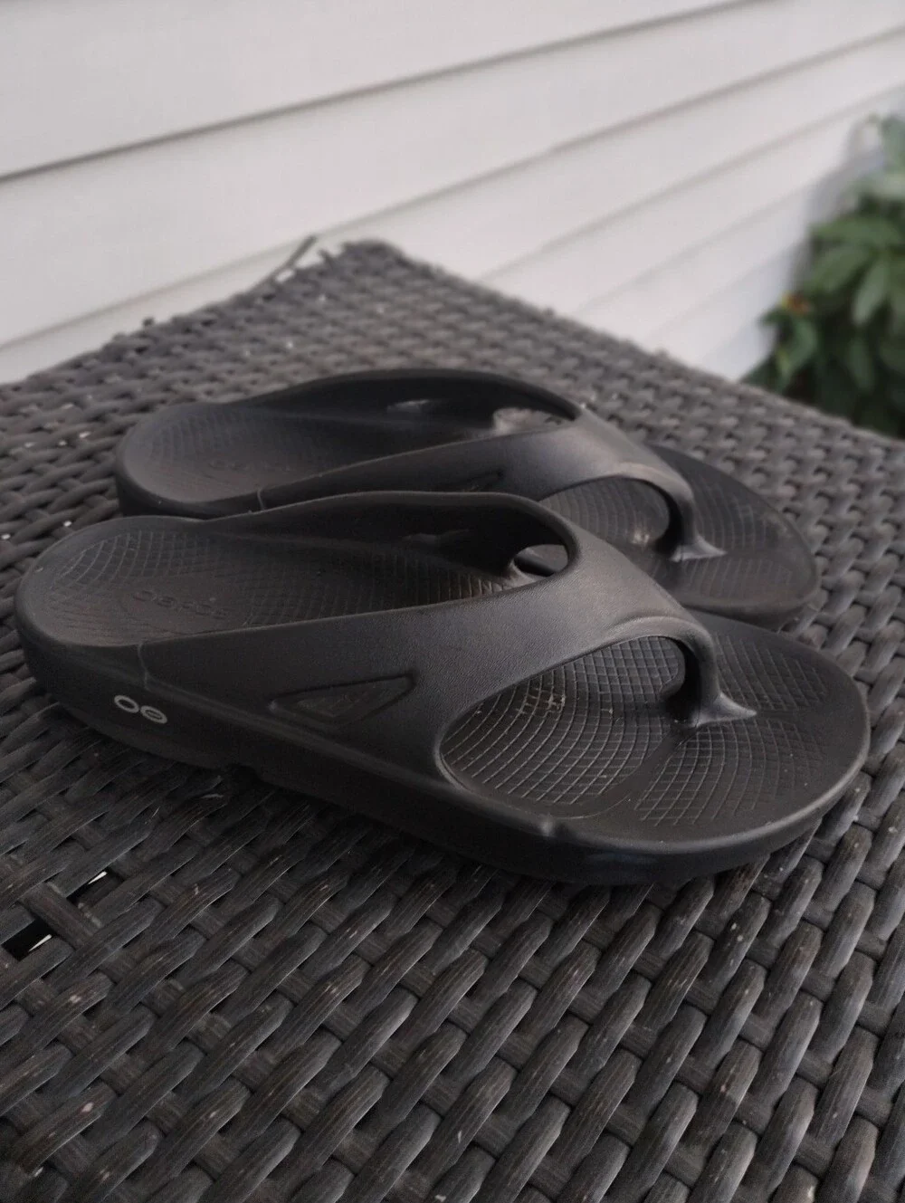 OOFOS OOriginal Recovery Sandals Black Men’s 9 Women’s 11 EU 42